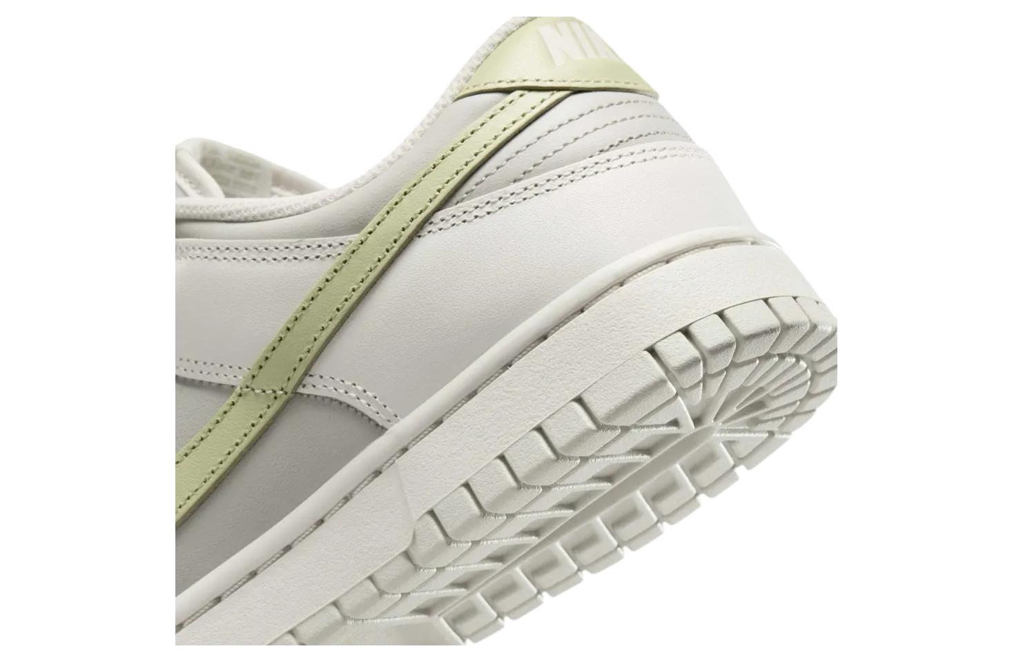 nike dunk low phantom light bone 6