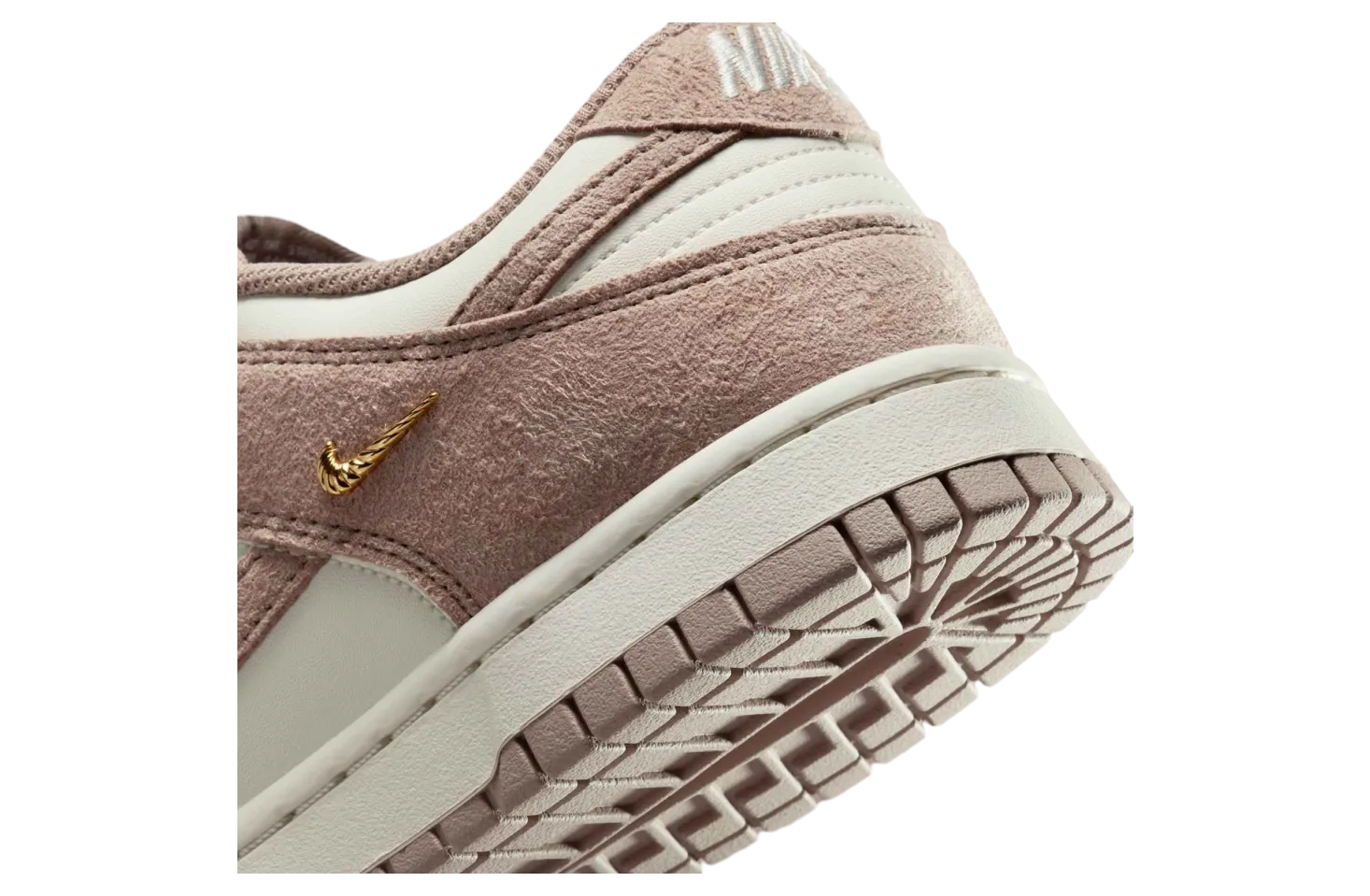 nike dunk low sail metallic gold 7
