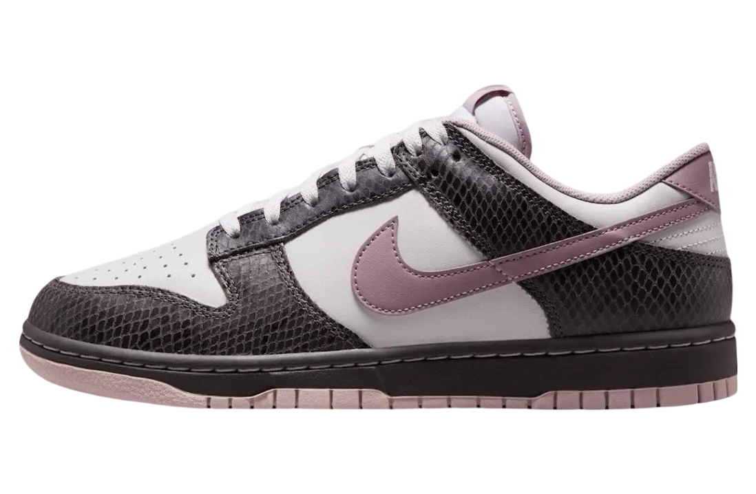nike dunk low se snakeskin