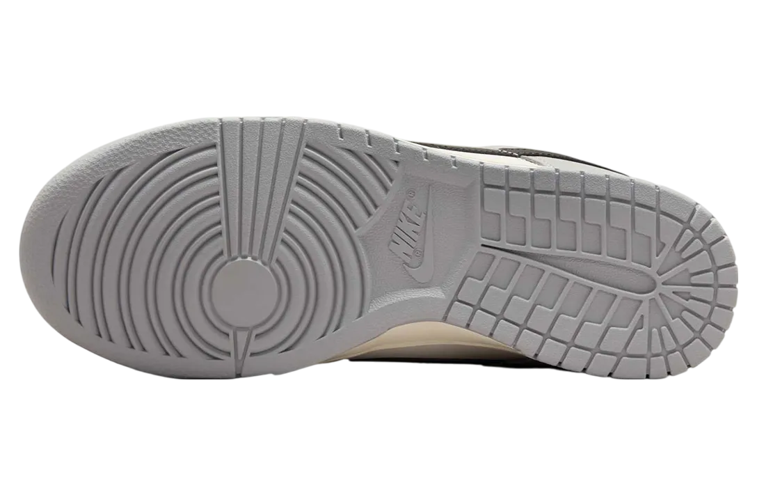 nike dunk low smoke grey black 4