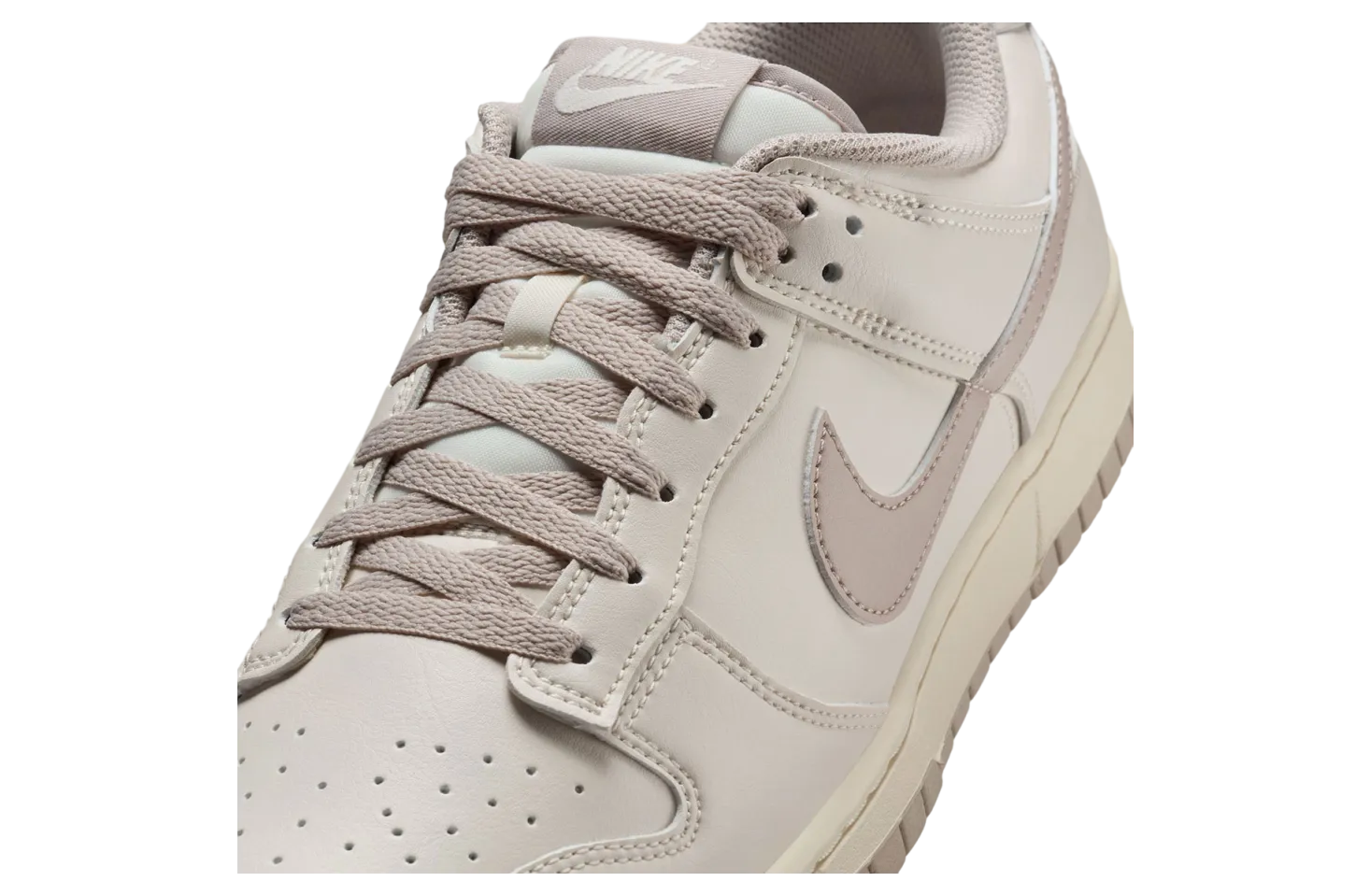 nike dunk low soft pearl cream 5