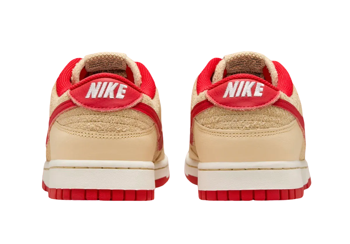 nike dunk low strawberry waffle 2