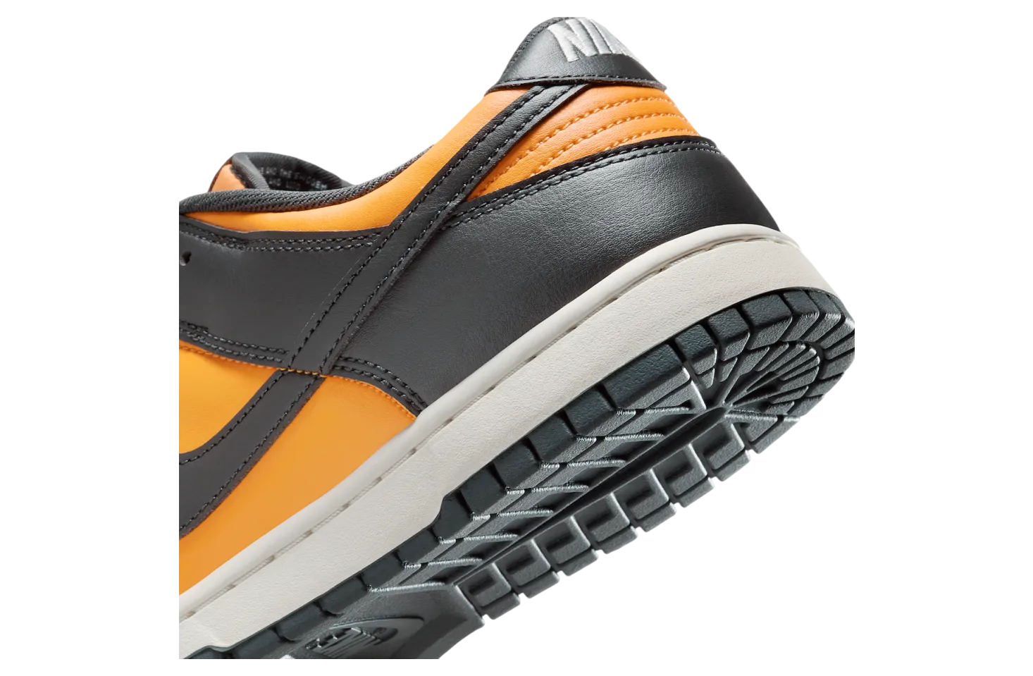 nike dunk low sundial anthracite 6