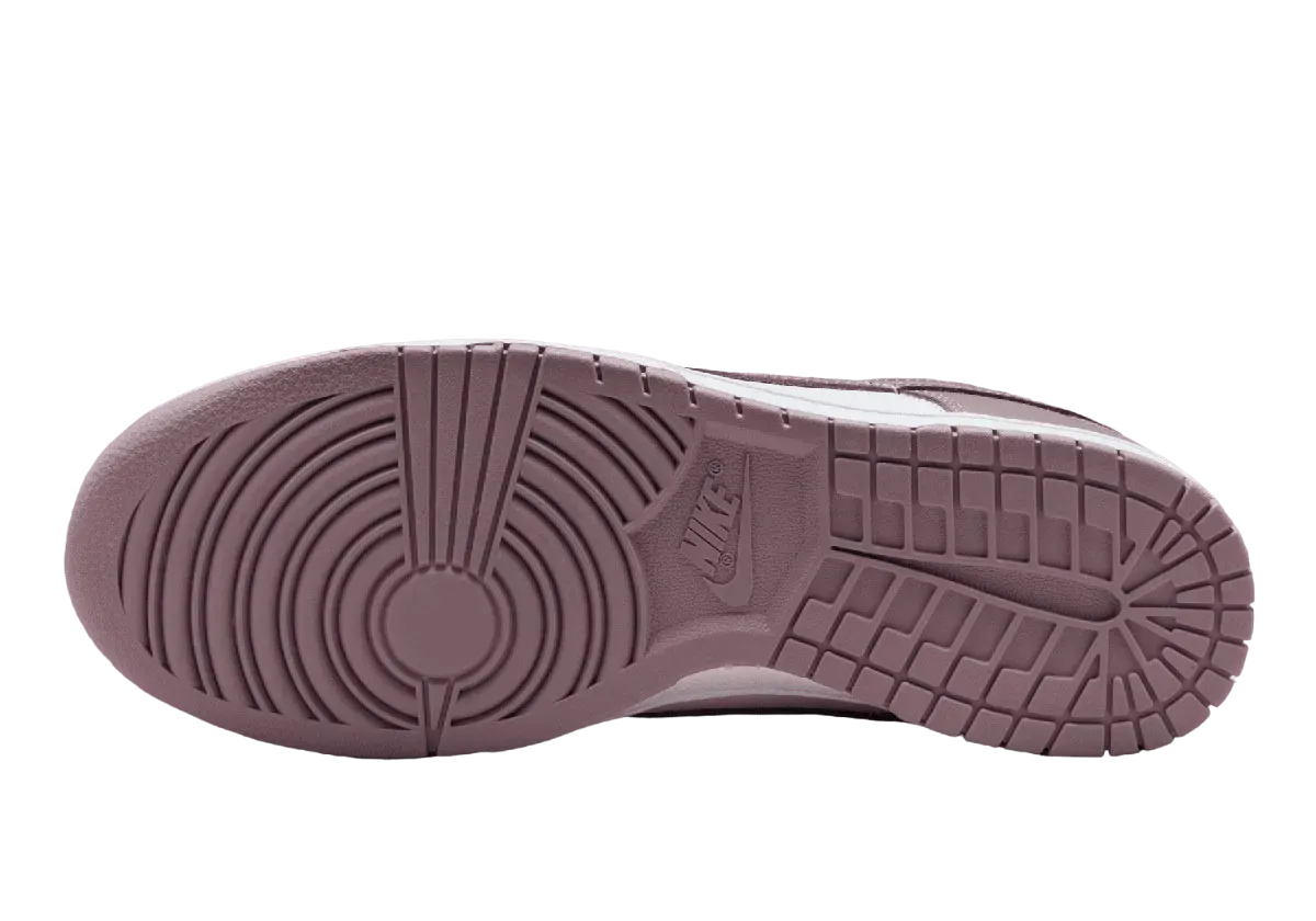 nike dunk low violet ore 4