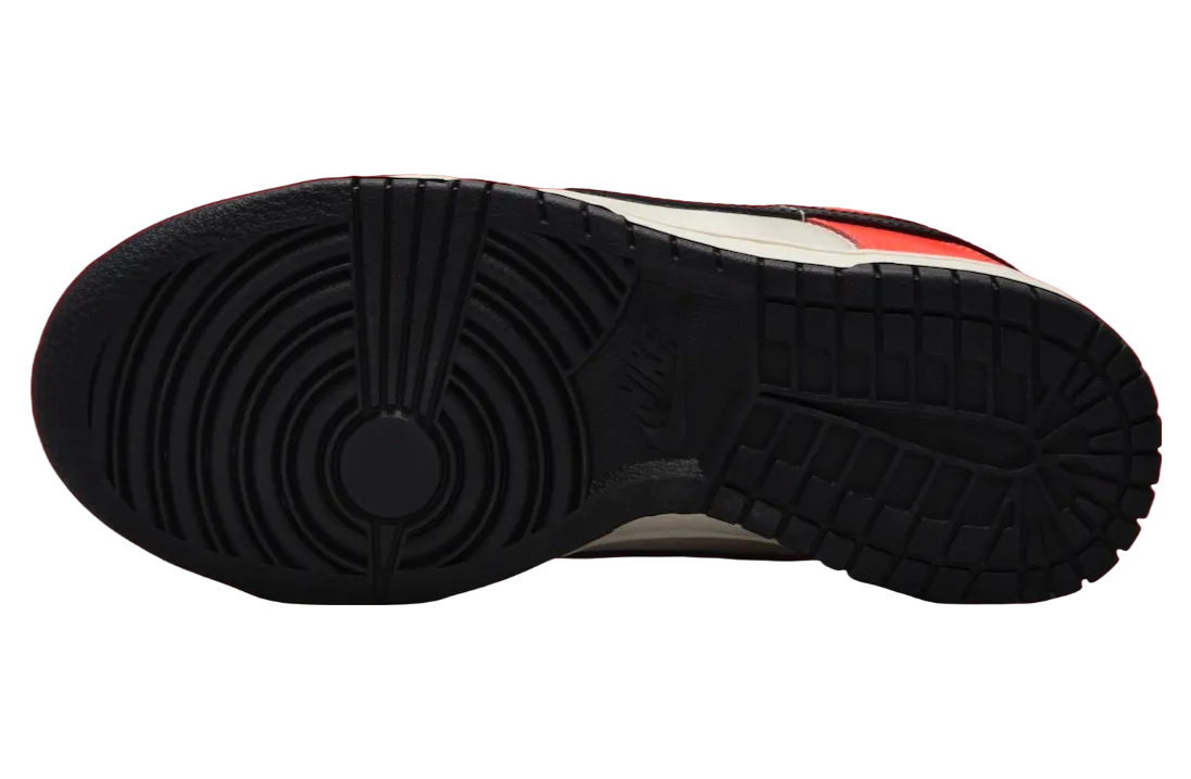 nike dunk low wmns black toe bright crimson 4