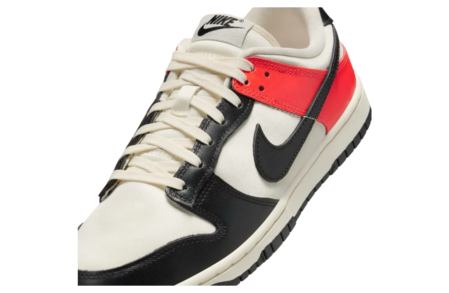 nike dunk low wmns black toe bright crimson 5