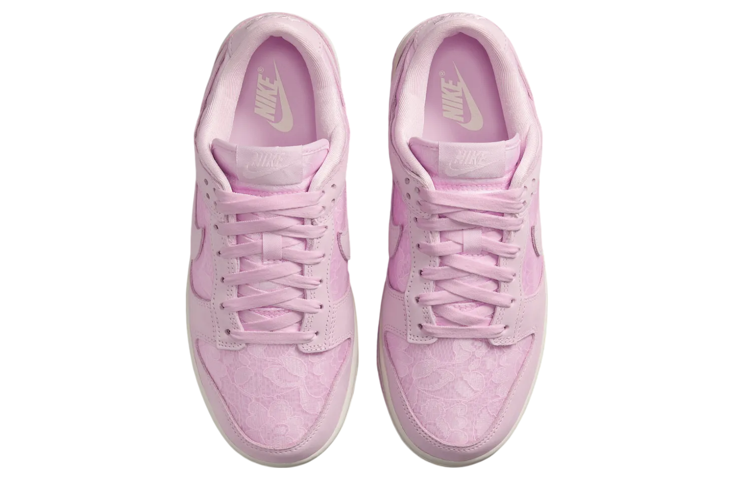 nike dunk low wmns regal pink soft pearl 1
