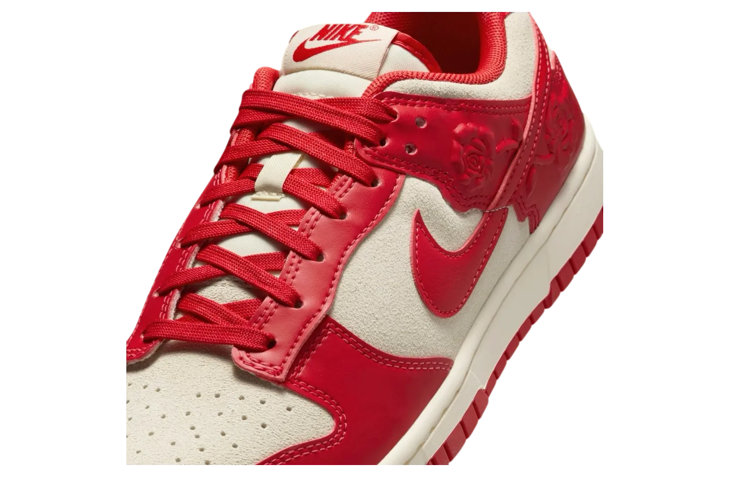 nike dunk low wmns roses valentine s day 2025 5
