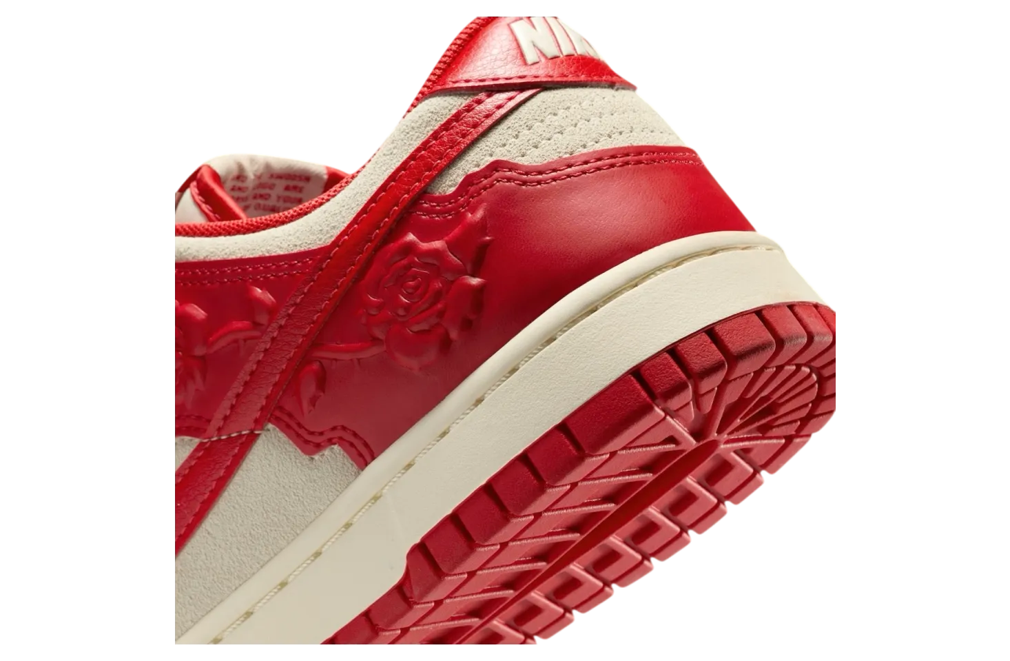 nike dunk low wmns roses valentine s day 2025 6