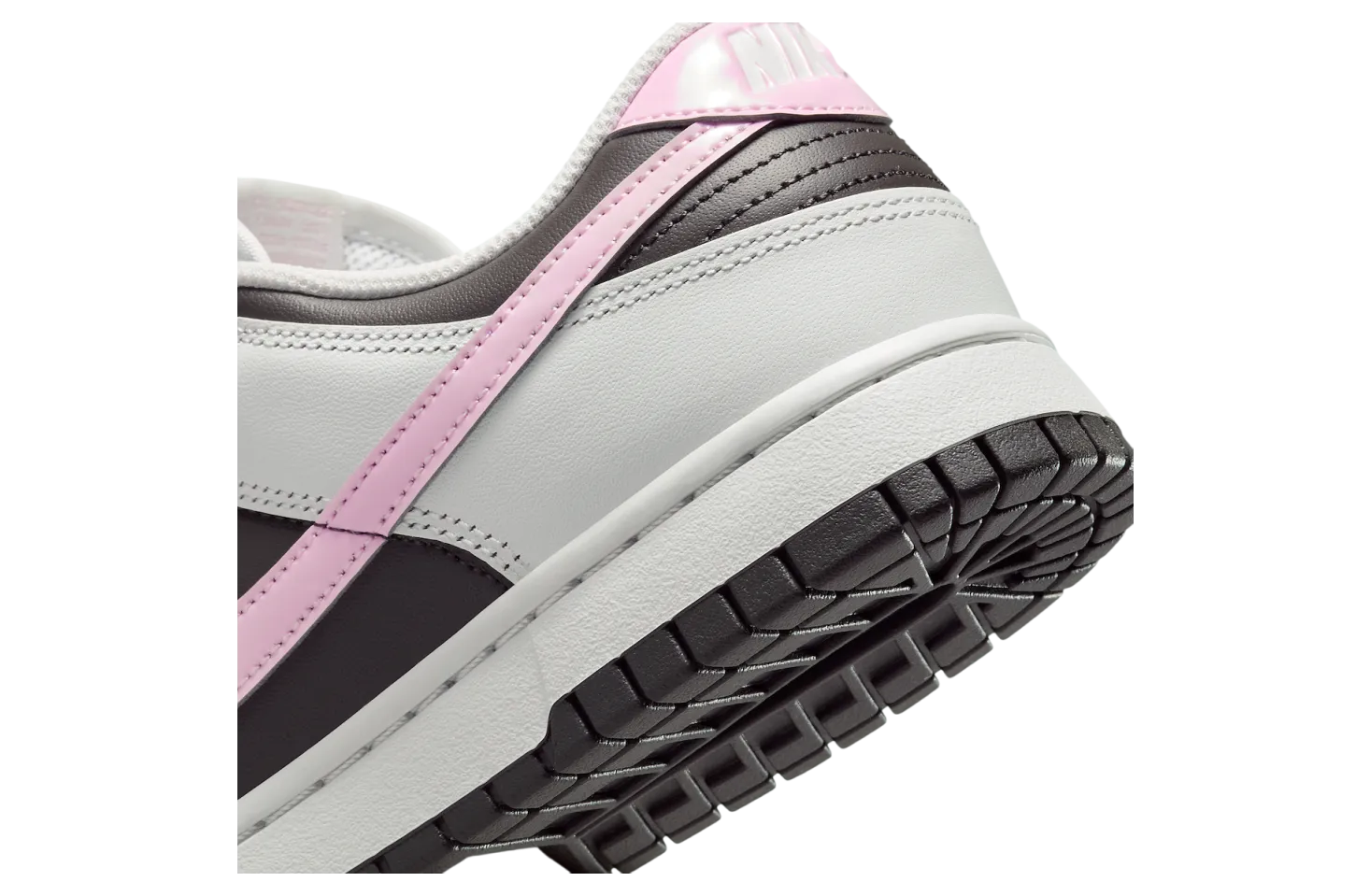 nike dunk low wmns summit white pink foam 6