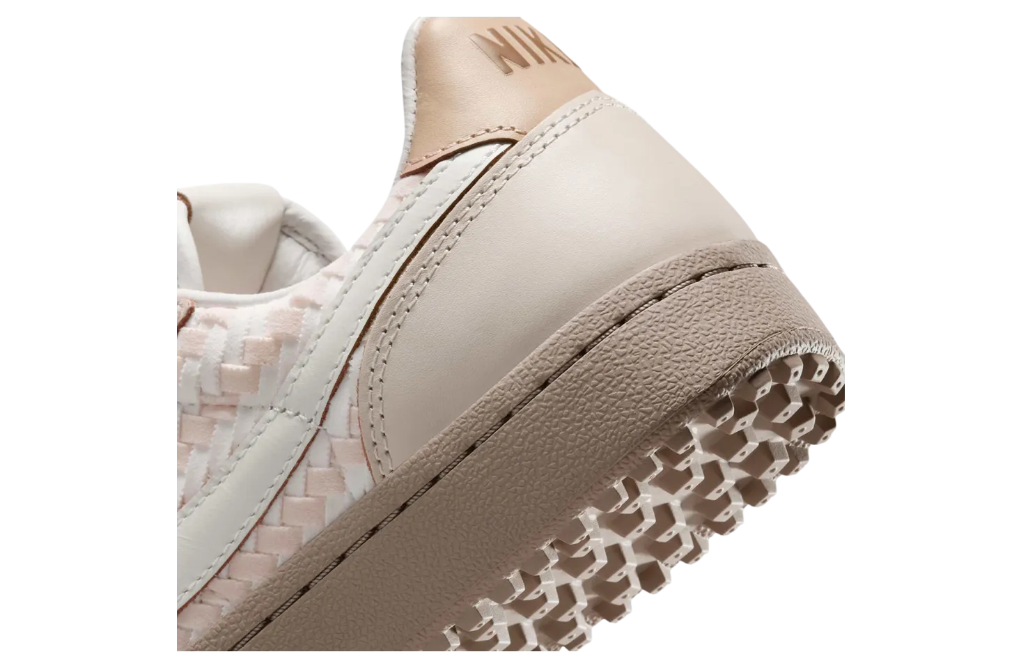 nike field general 82 wmns woven 5