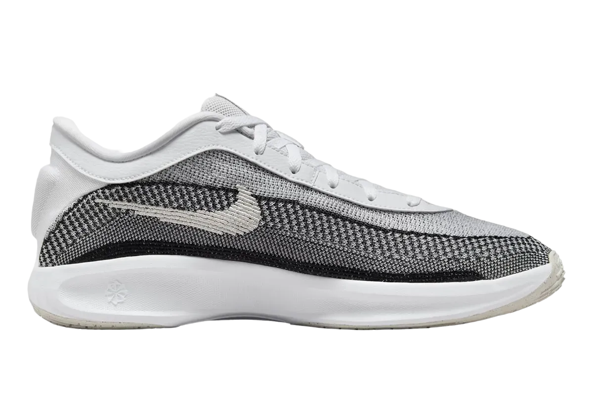 nike gt hustle academy white grey 1