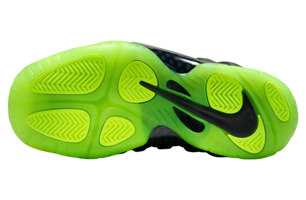 nike little posite one black volt 4