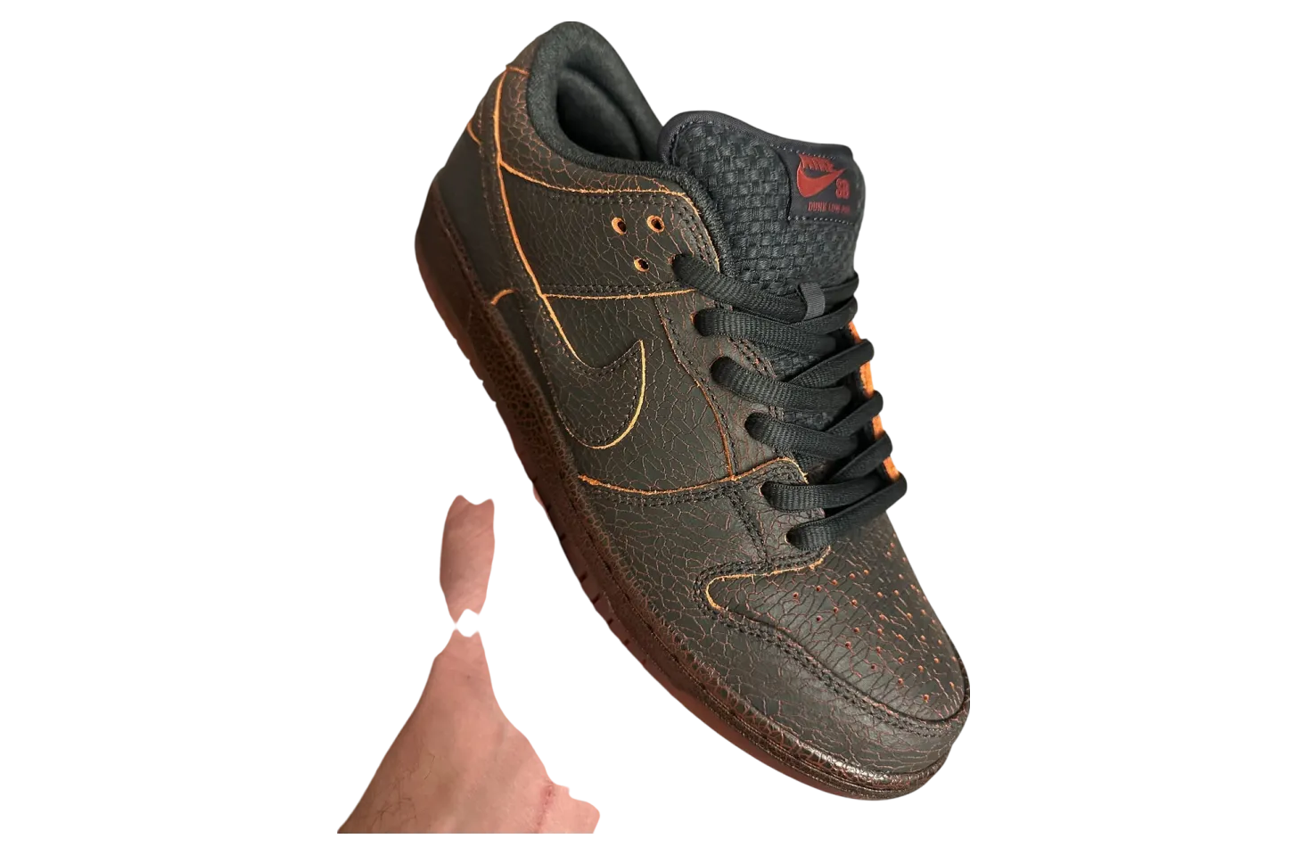 nike sb dunk low krampus