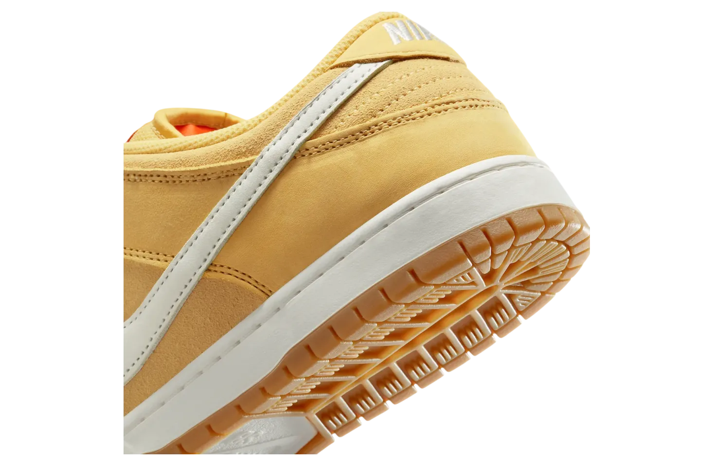 nike sb dunk low saturn gold sail 6