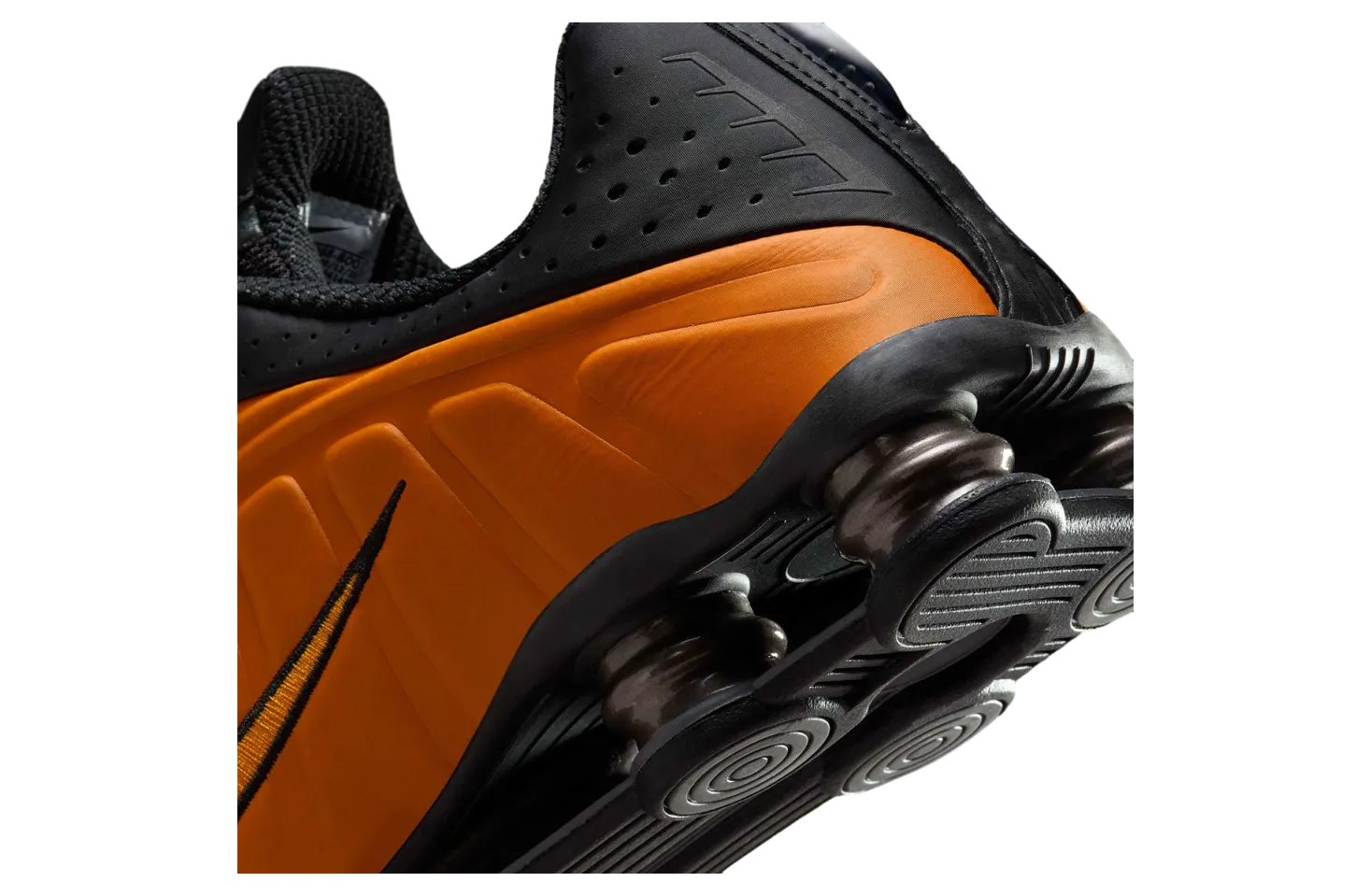 nike shox r4 bright ceramic black metallic 4