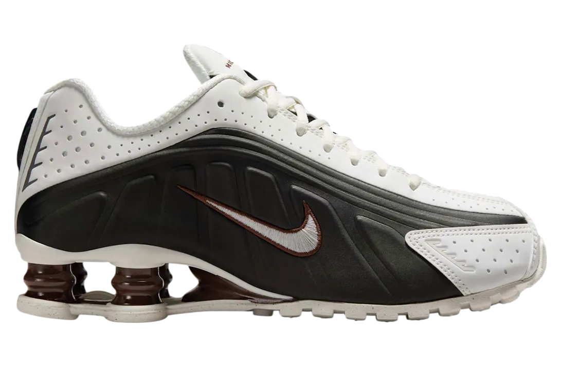 nike shox r4 wmns sail black fauna brown 1