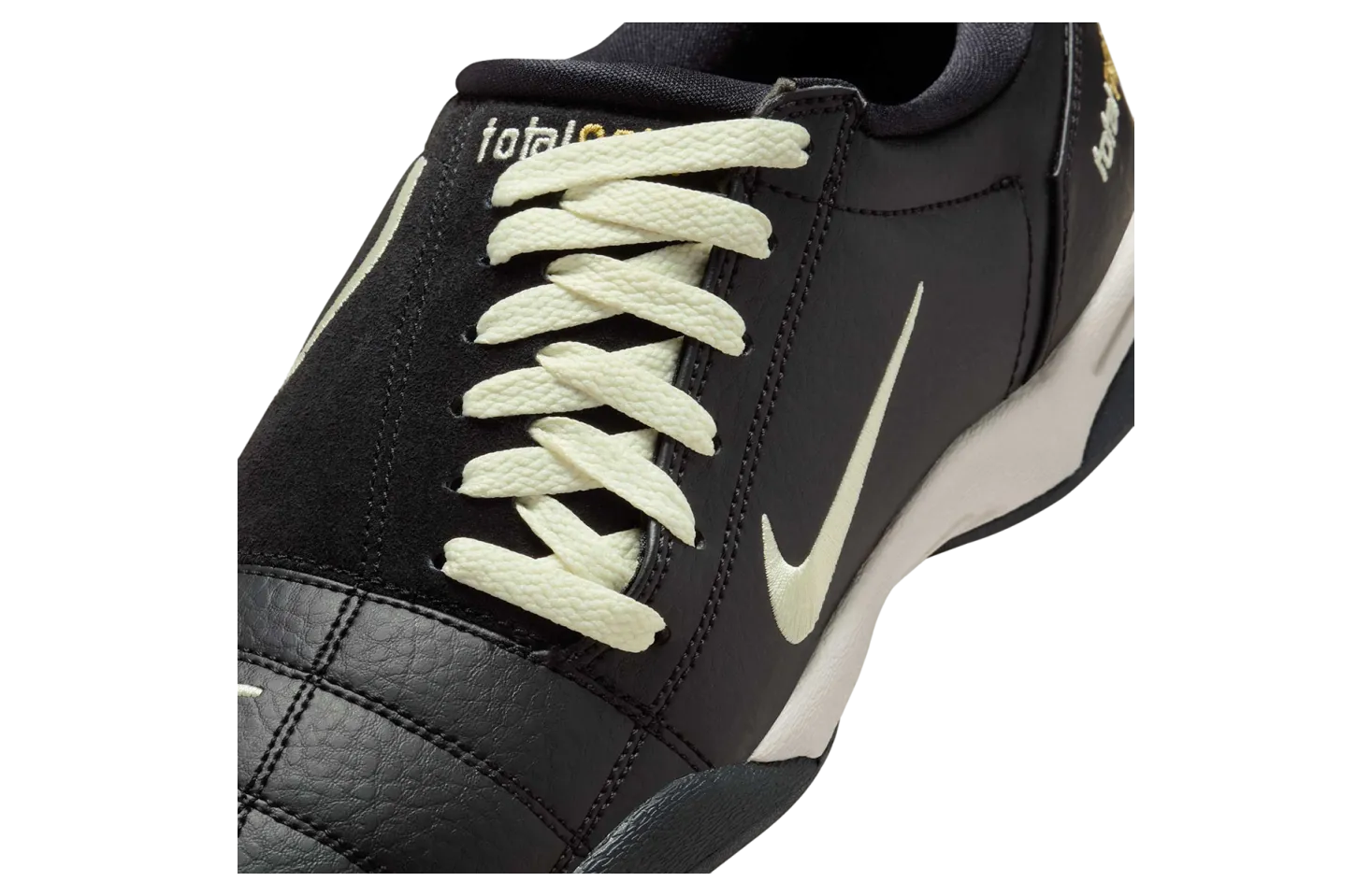 nike total 90 iii black sail 3