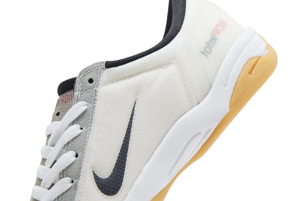 nike total 90 iii sp wmns sail light orewood brown 4