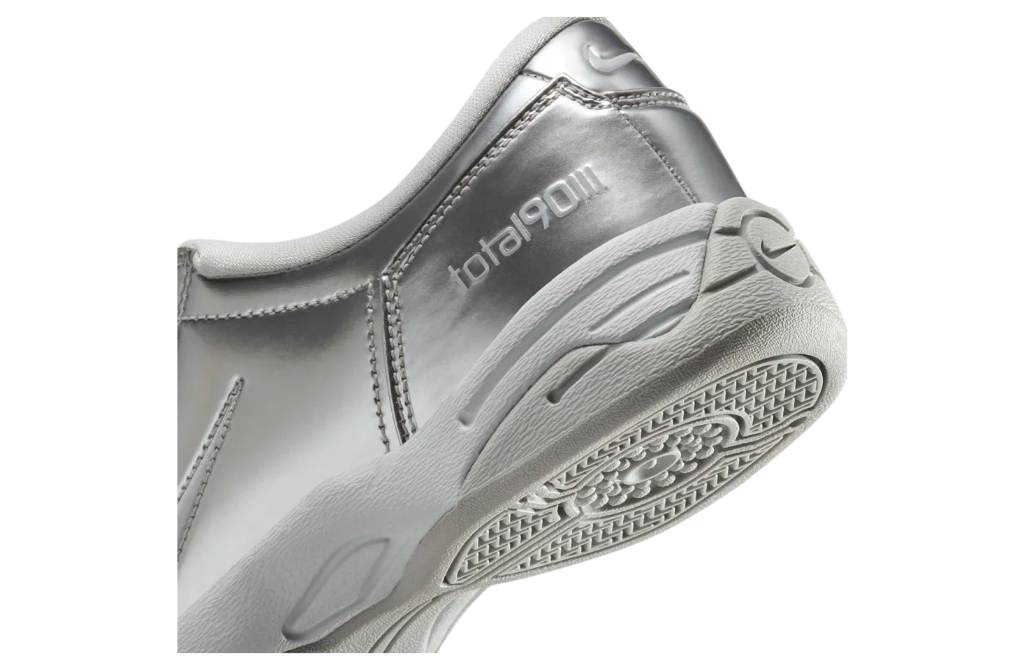nike total 90 iii wmns metallic platinum 5