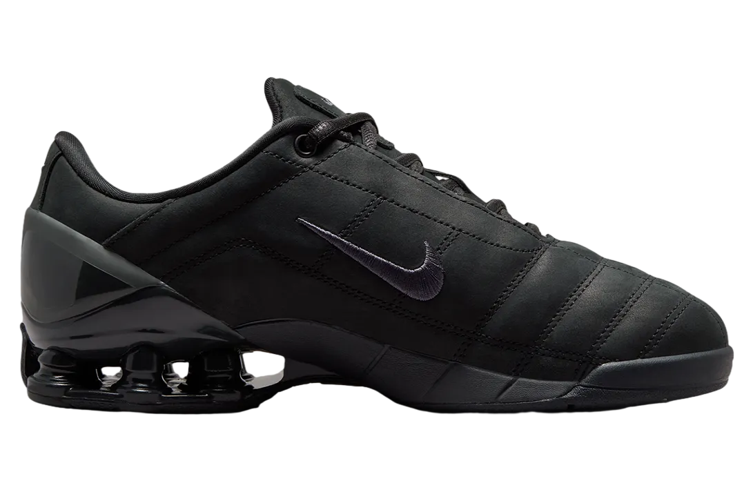 nike total 90 shox magia wmns black 1