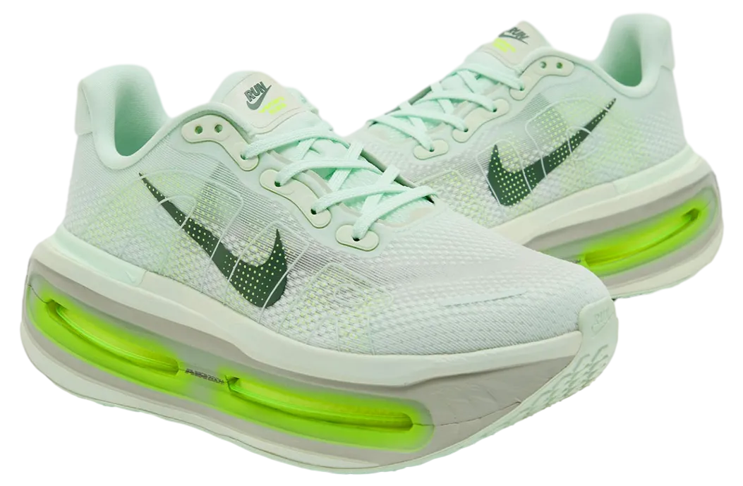 nike vomero premium barely green barely volt 0