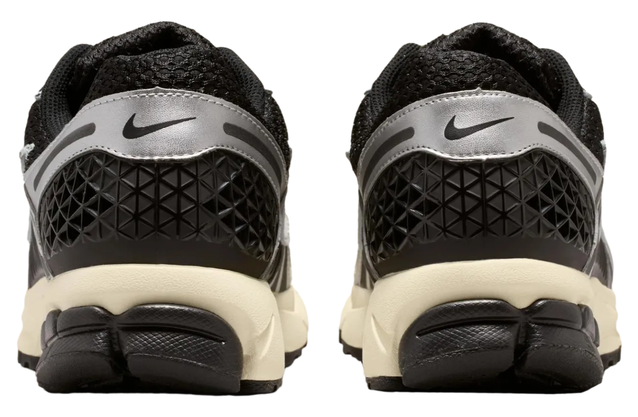 nike zoom vomero 5 black coconut milk 3