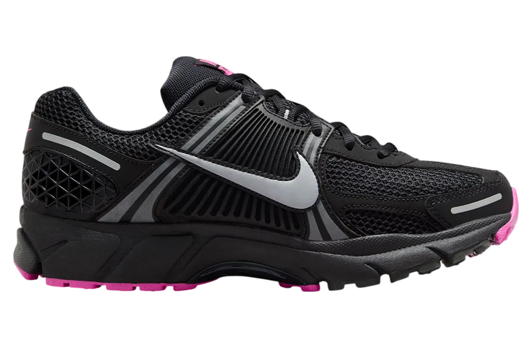 nike zoom vomero 5 black pink 1