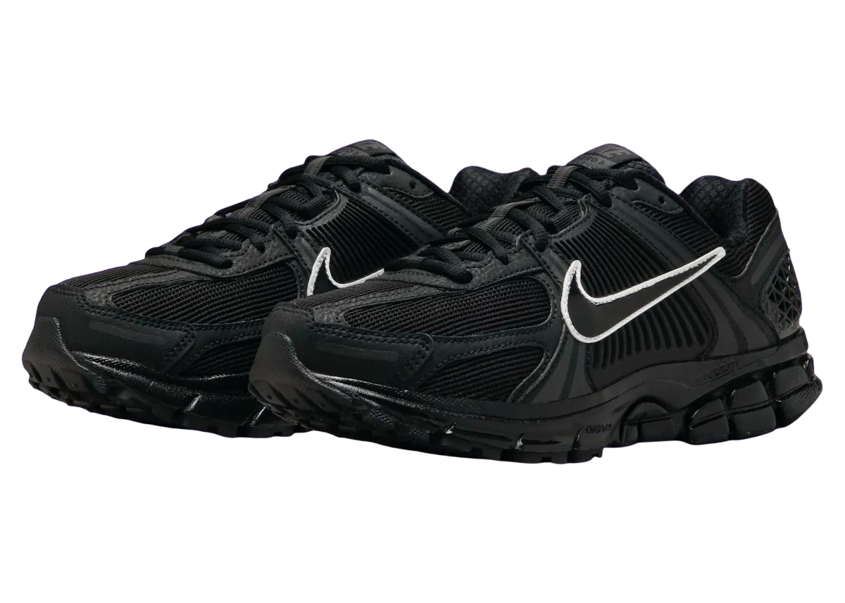 nike zoom vomero 5 black white 0
