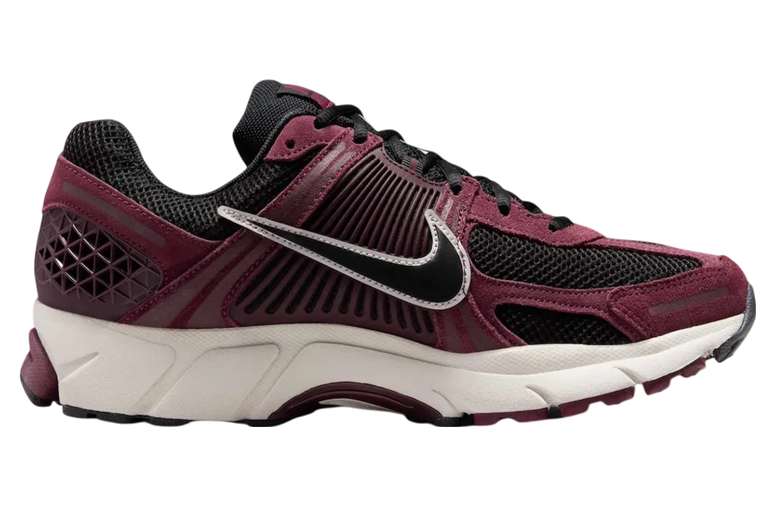 nike zoom vomero 5 dark team red 1
