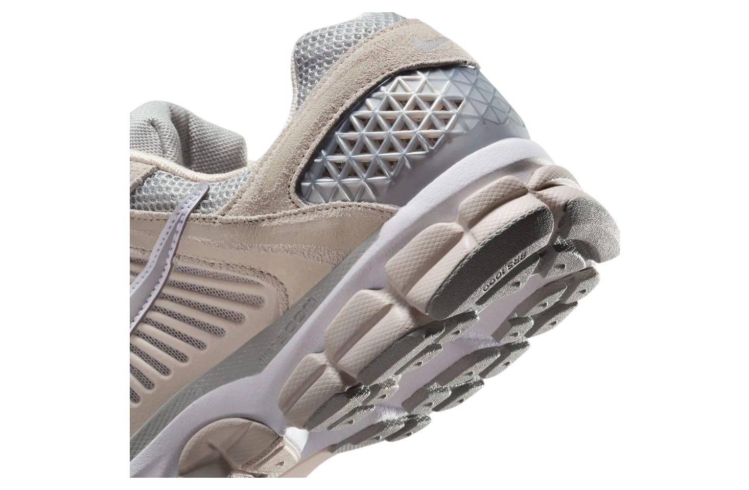 nike zoom vomero 5 light orewood brown grey 6