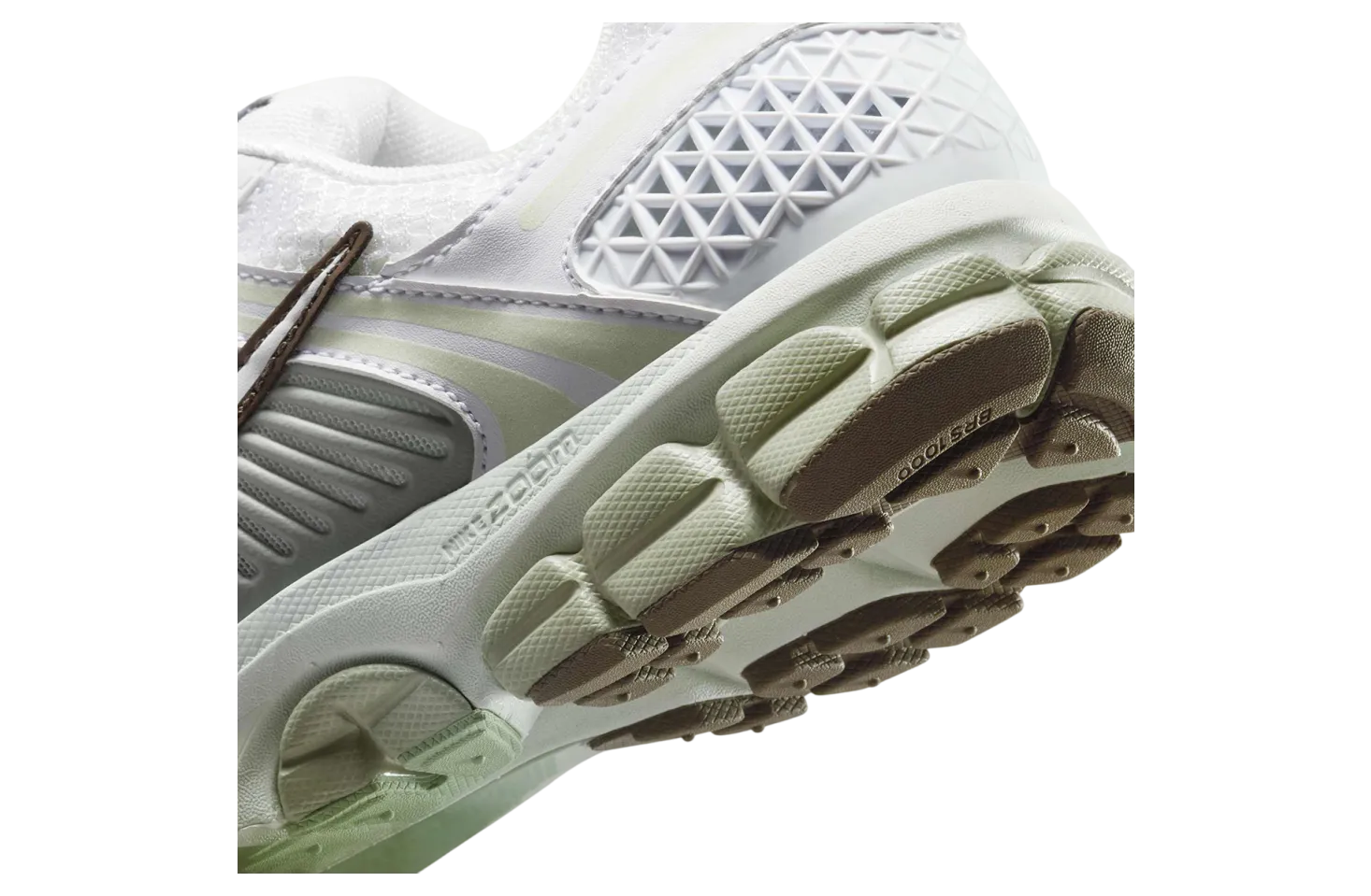 nike zoom vomero 5 light smoke grey 4