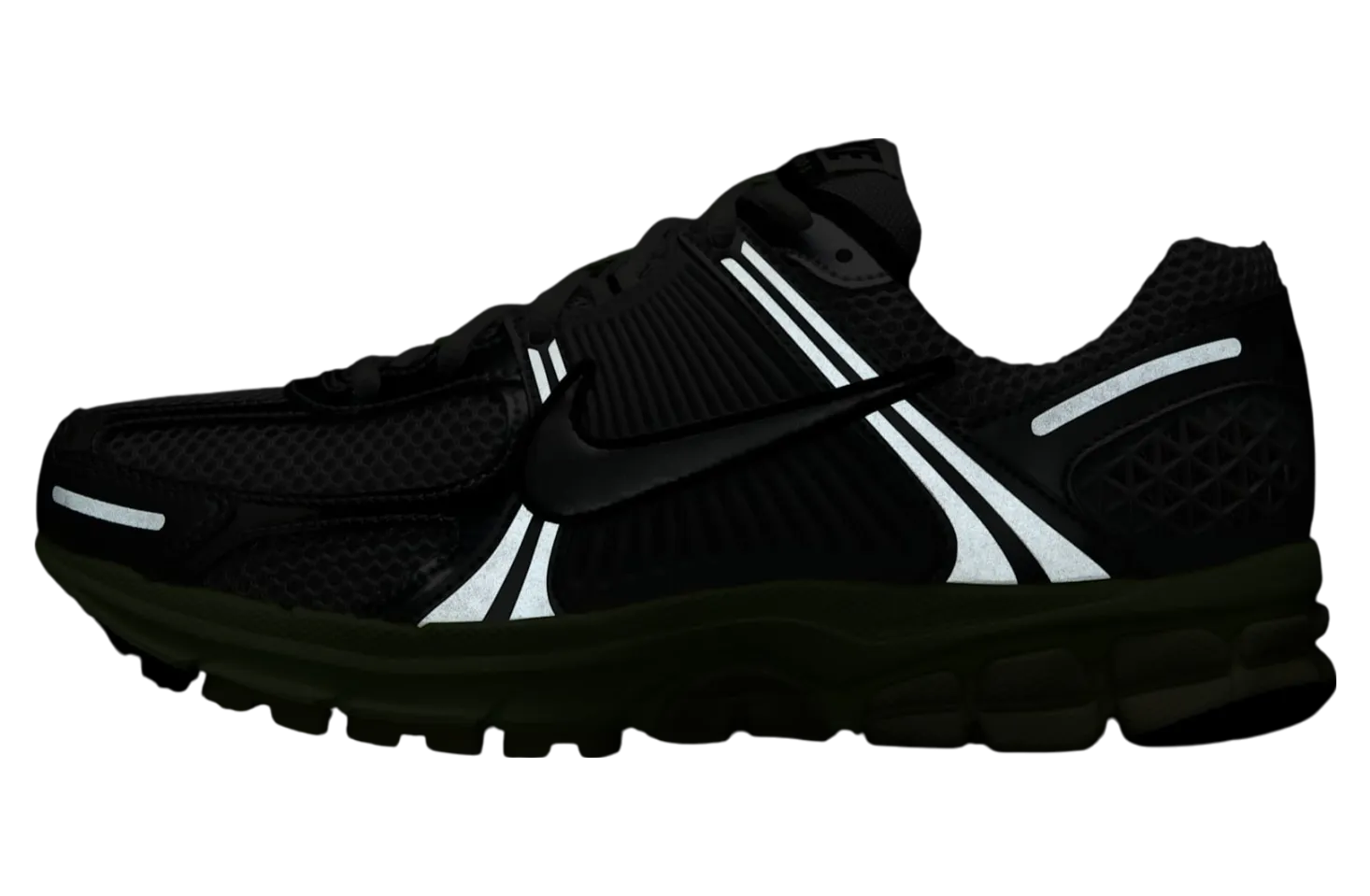 nike zoom vomero 5 metallic silver barley volt 7