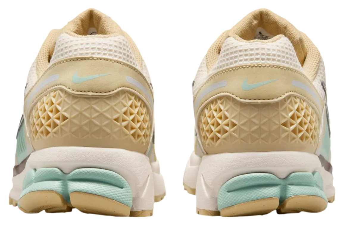 nike zoom vomero 5 team gold pale ivory 3