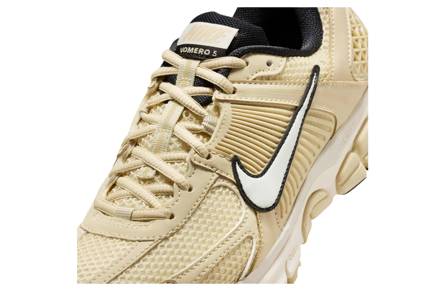 nike zoom vomero 5 wmns gold white 4