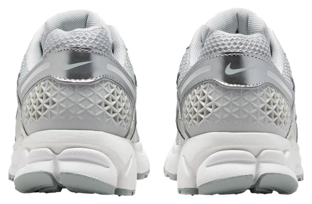 nike zoom vomero 5 wmns grey fog white 3