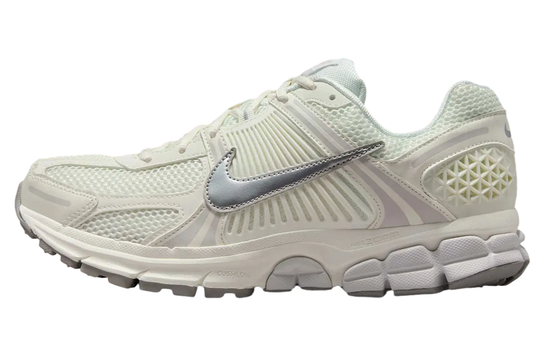 nike zoom vomero 5 wmns sail metallic silver vast grey