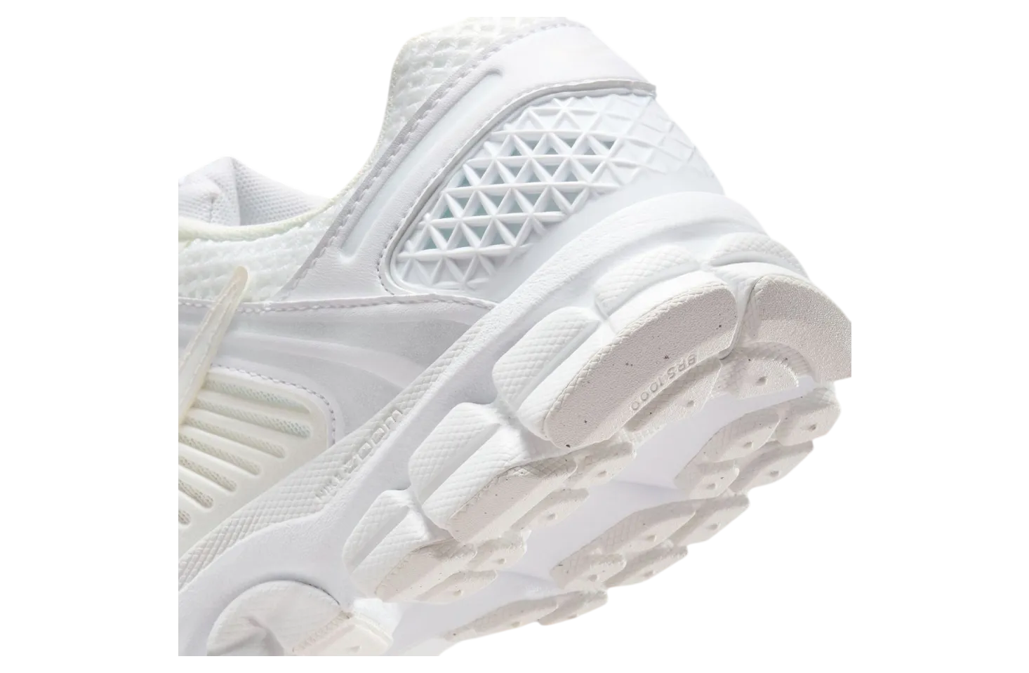 nike zoom vomero 5 wmns triple white 6