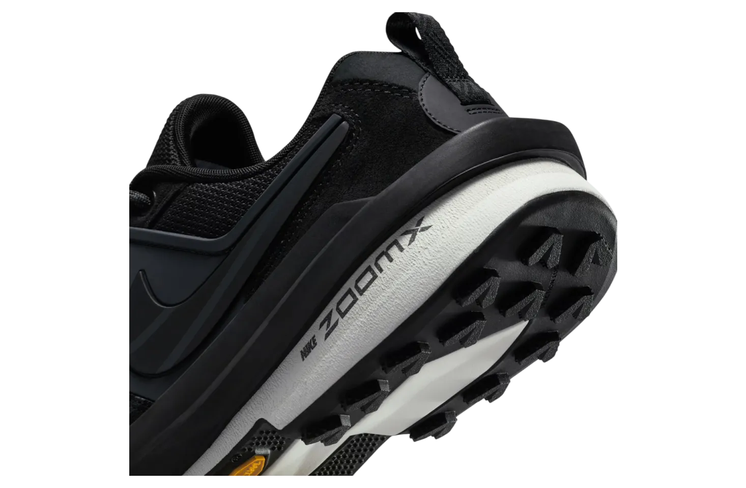 sacai x nike zegamadome sp black anthracite 8