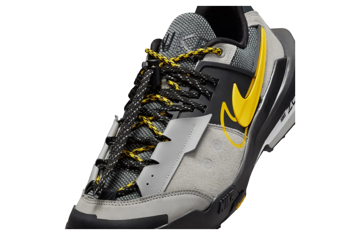 sacai x nike zegamadome sp matte silver tour yellow 7