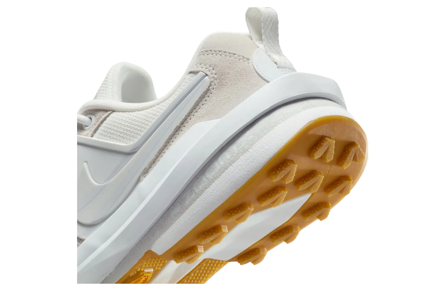 sacai x nike zegamadome sp white gum 7