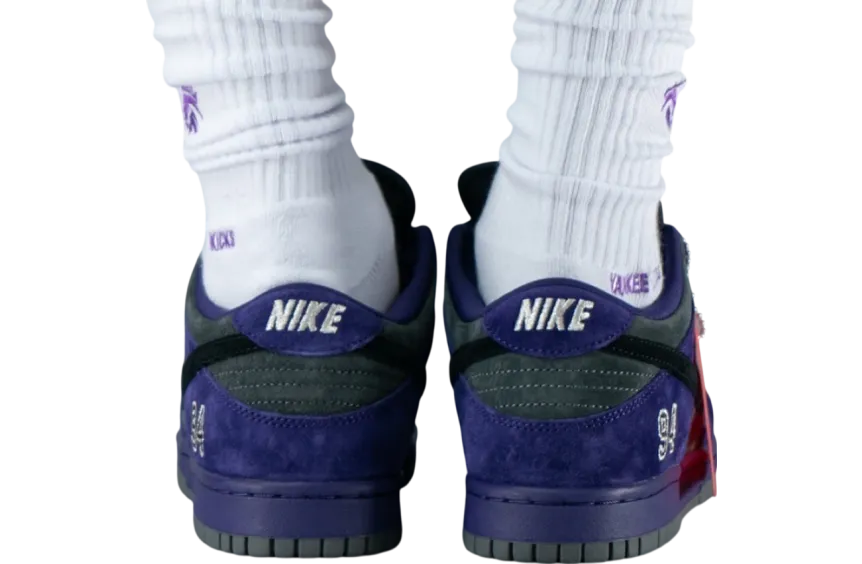 supreme x nike sb dunk low ink ink iron grey 5