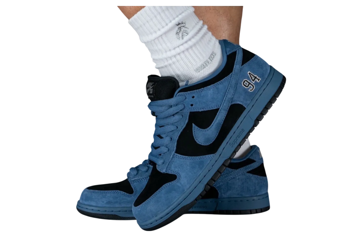 supreme x nike sb dunk low ocean fog ocean fog black 4