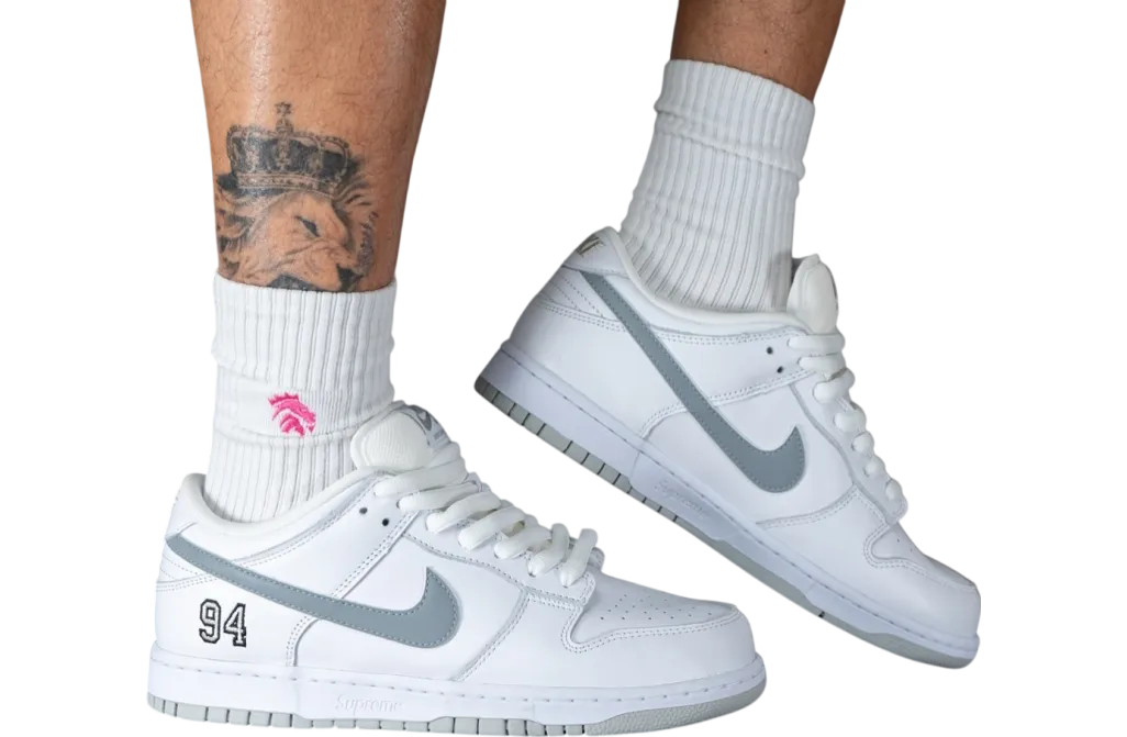 supreme x nike sb dunk low white metallic silver white 4